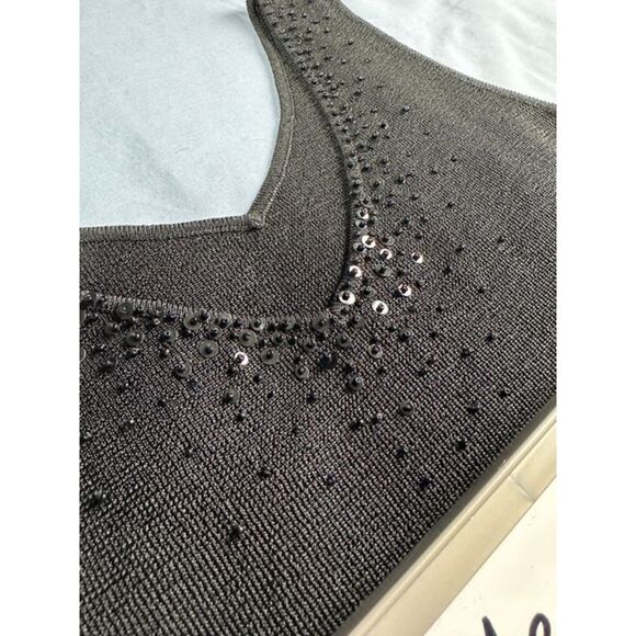 Strawberry Field Women's Embellished V-Neck Tank Top Black Size XS Knit Comfy - Picture 3 of 7